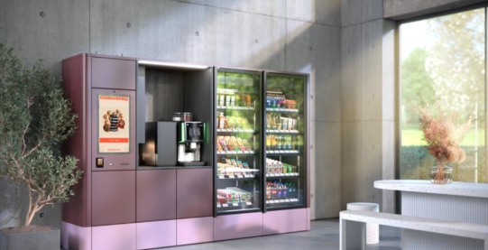 Moderne selvbetjent convenience-opstilling med kaffe, drikke og snacks